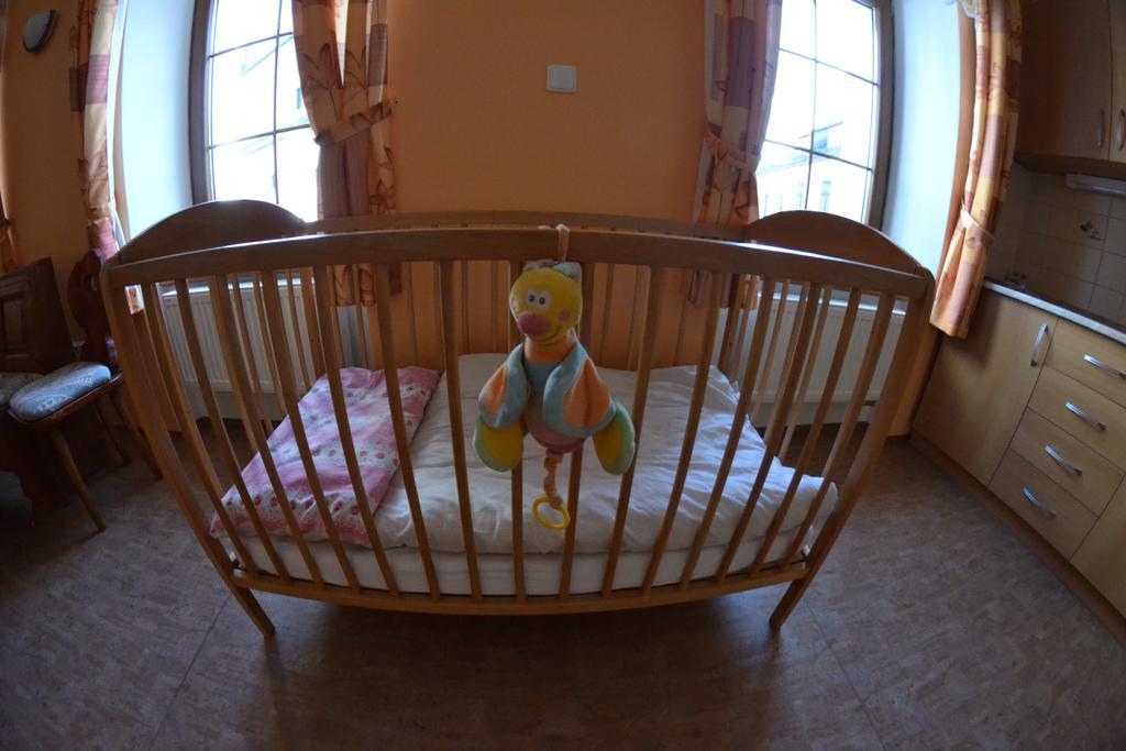 פרימבורק Apartmany U Jezera Na Namesti מראה חיצוני תמונה